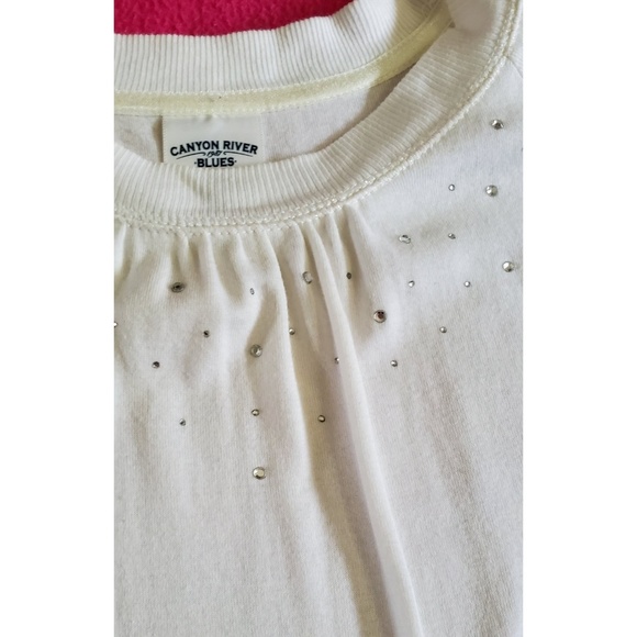 White Top - Picture 3 of 4